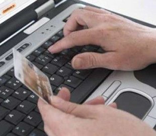 Женщина поверила мошеннику и потеряла все сбережения