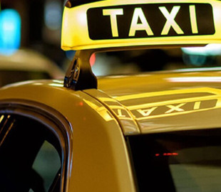 Ціни на таксі "злетіли" втричі: мешканці Києва не можуть дістатися додому