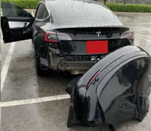 Бампер Tesla Model 3 отвалился во время езды