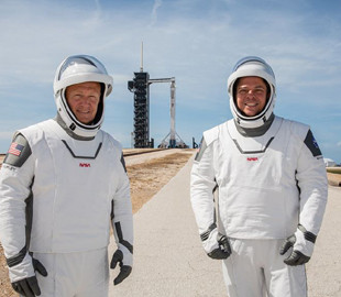 Астронавты отрепетировали первый пилотируемый полет на корабле Маска