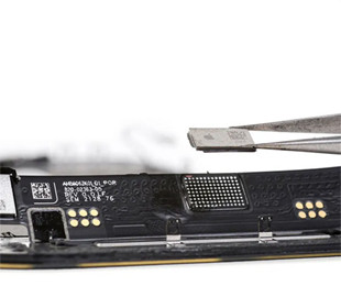 Замена экрана iPhone 13 в стороннем сервисе приведет к прекращению работы Face ID