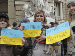 Квитки вже у продажі: "Укрзалізниця" анонсувала запуск перших потягів до Херсона, Криму і Маріуполя