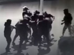 В сети появилось видео, как избивали украинского подростка в Париже