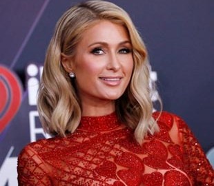 Хакерша похитила у Пэрис Хилтон деньги и откровенные фото