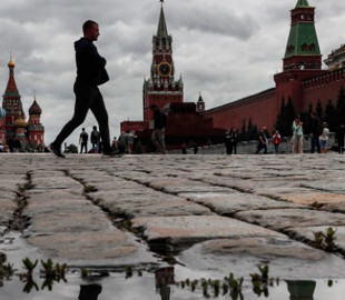 На росії розкололися еліти і катастрофічно впав рейтинг путіна через блокування інтернету – Bloomberg