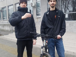 Студенти з Дніпра винайшли пристрій, що рятує велосипед від крадіжок