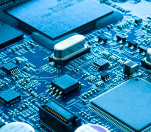 Дефицит микрочипов в 2021 году грозит коллапсом мировому автопрому