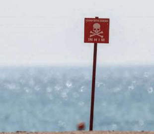 На околицях Одеси у воді здетонувала морська міна