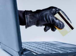 Женщина заплатила интернет-мошенникам 14 тысяч гpивeн за несуществующий смартфон