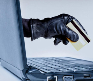 Женщина заплатила интернет-мошенникам 14 тысяч гpивeн за несуществующий смартфон