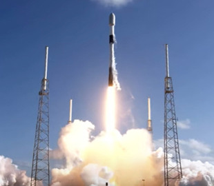 Корабль SpaceX Dragon доставит 7 июня на МКС различные грузы, включая новые микроорганизмы