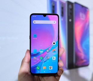 Глава Xiaomi обещает лично собирать смартфоны Xiaomi Mi 9, если потребуется