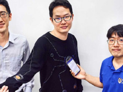 Новый умный костюм способен заряжаться от смартфона