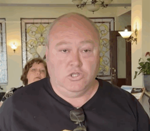 У Карлових Варах російський турист напав на чеського журналіста після запитання про Путіна