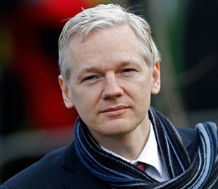 Британия отказалась предоставлять Ассанжу дипломатический статус