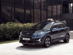 Kia представили кроссовер специально для такси: его предложат как гибрид и электрокар
