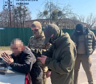 На Київщині викрили чоловіка, який передавав координати військових об’єктів ворогу