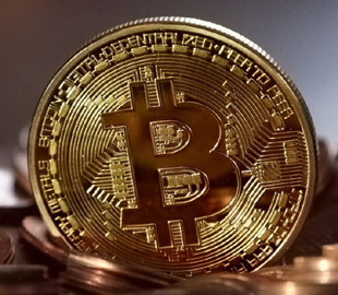 Жінка викрала у чоловіка 2323 Bitcoin