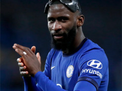 В сети высмеяли момент с укусом Рюдигером Погба