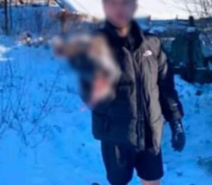 У новорічну ніч убив сусідську собаку та виклав фото в соцмережі: 19-річного жителя Знам’янки судитимуть