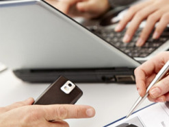 Документооборот между Парламентом и Кабмином до конца года переведут в электронную форму