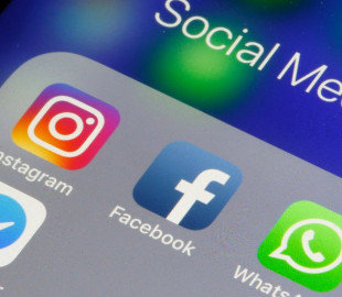 Facebook и Instagram будут блокировать аккаунты с ложной информацией о вакцинации