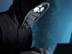 Юнака в інтернеті ошукали на 18 тисяч гривень, оформлюючи “безпечну доставку”