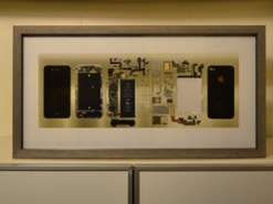 В сети показали, как превратить старый смартфон в произведение искусства