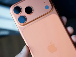 Для чого потрібна велика чорна "крапка" біля камери iPhone