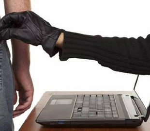 Шахраї ошукали трьох прикарпатців на понад 100 тисяч гривень