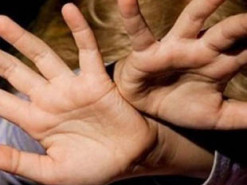 Правоохранители разоблачили мужчину, который через интернет совращал детей