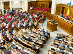 Рада перевела работу над законами в электронный вид