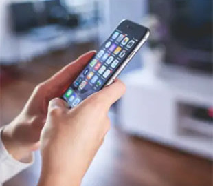 Ваш iPhone перестане розряджатися так швидко: три прості хитрощі для економії батареї