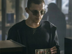 Apple TV+ презентовал первый трейлер драмы "Черри" с Томом Холландом