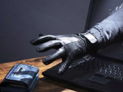 Інтернет-шахраї пограбували жінку на понад 206 тисяч гривень