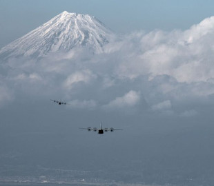 США готові захищати Японію навіть ядерною зброєю