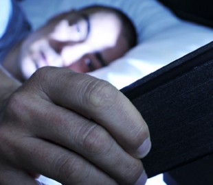 Вы тоже берёте смартфон первым делом, когда проснётесь?