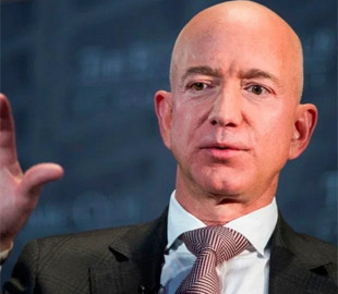 Мільярдер Джефф Безос розповів, чому людство має вирушити в космос