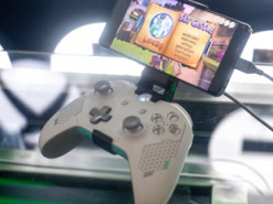 Apple ведёт себя странно по отношению к облачным сервисам