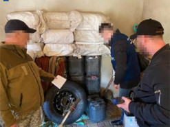 СБУ заблокировала новые схемы сбыта контрафактного алкоголя и контрабандного табака