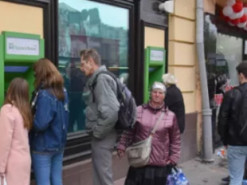 Шахраї відкрили полювання на клієнтів ПриватБанку – як не потрапити на гачок