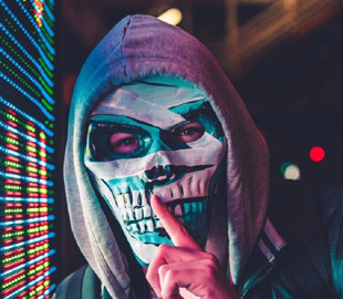 Хакер розповів, яку шкоду Anonymous завдають Росії своїми атаками