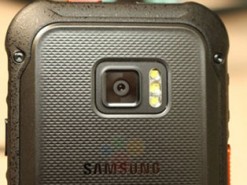 Новый защищенный смартфон Samsung показали на фотографии