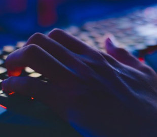 В США назвали противодействие российским хакерам «главным сражением века»