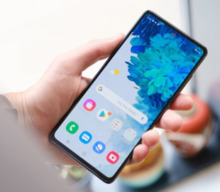 Пользователи Galaxy S20 FE жалуются на проблемы в работе сенсорной панели