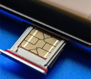 Чому смартфони з фізичним слотом для SIM-карти все ще актуальні