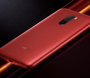 Xiaomi Pocophone F1 проверили на защиту от воды и эффективность охлаждения