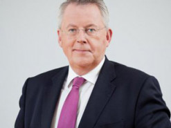 Гендиректор DW закликав громадян РФ "залишатися в діалозі, у якому іноді не обійтися без неприємної правди"