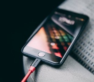 Как обновление iOS 11.4 повлияло на время автономной работы iPhone