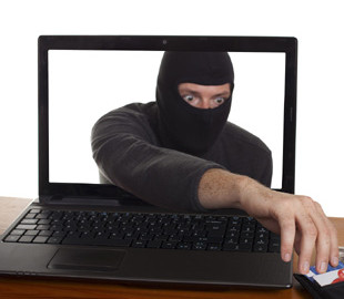 Мужчина заплатил за несуществующие автозапчасти 32 тысячи гривен